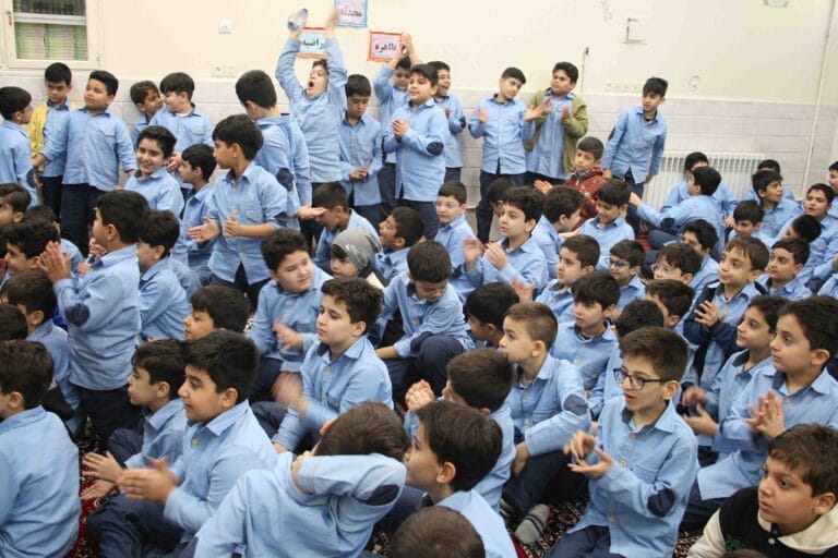 آموزش-ایمنی-کودکان-هفته-نیروی-انتظامی