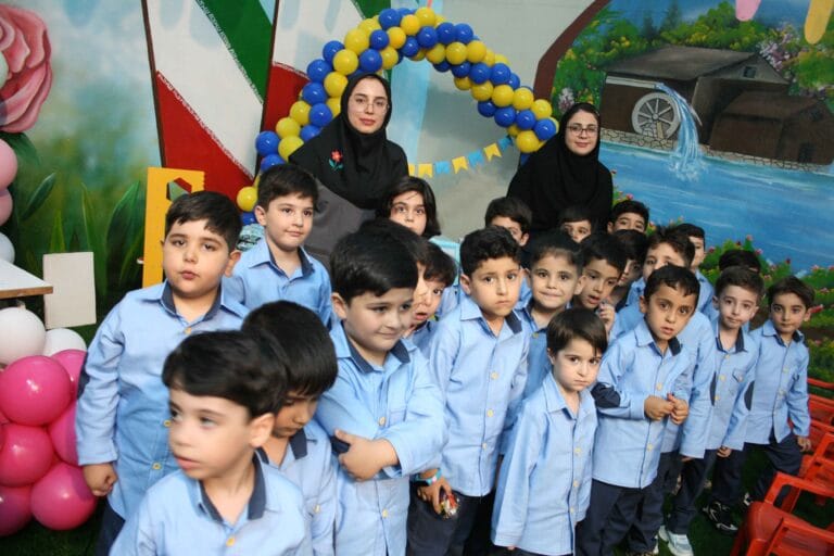 پیش-دبستانی-روزبه-قم-جشن-غنچه-ها