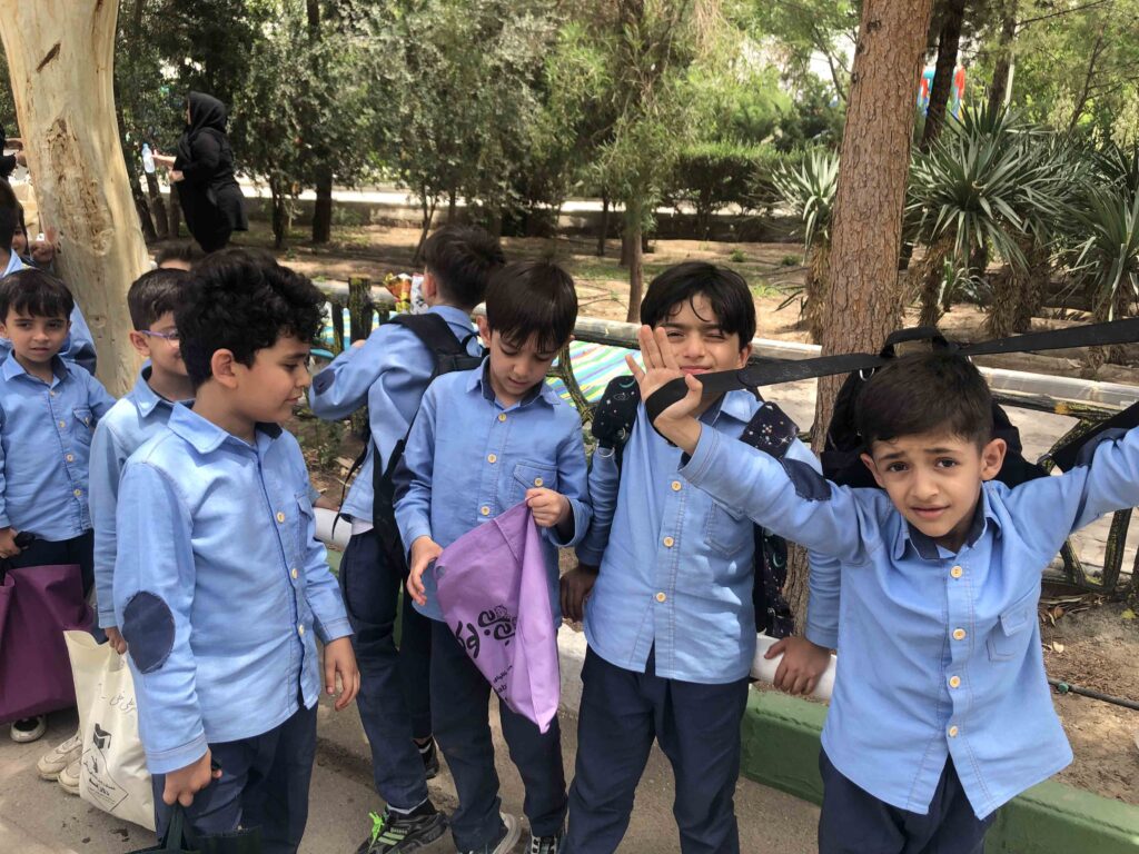 عکی-یادگاری-اردو-دانش-آموزی